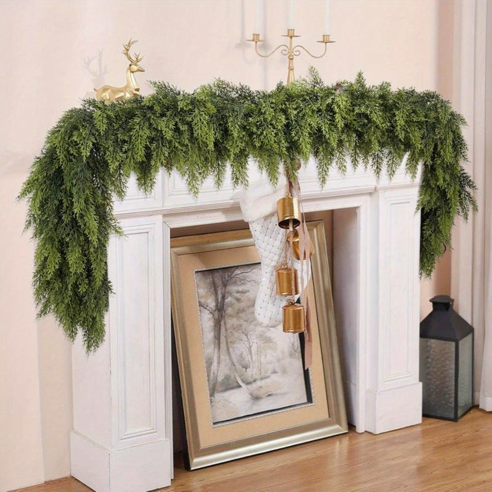 Elegant Artificial Christmas Garland – Art Deco Greenery for Mantle and Stair Trim