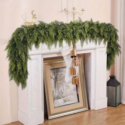 Elegant Artificial Christmas Garland – Art Deco Greenery for Mantle and Stair Trim
