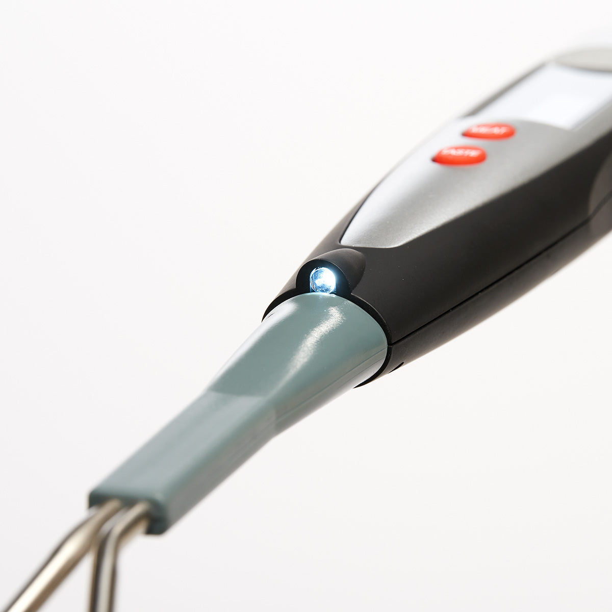 Digital BBQ Thermometer Fork with Stainless Steel Grill Probe – Precision Cooking Tool
