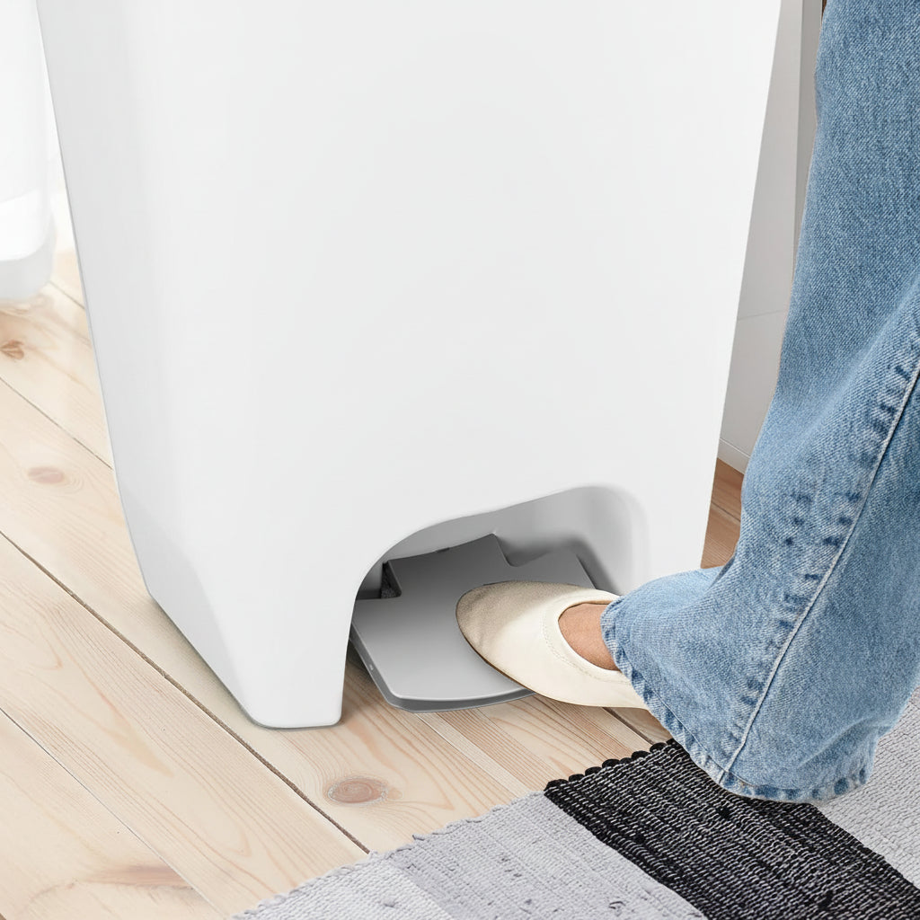 13 Gallon White Kitchen Trash Can with Foot Pedal and Odor Control