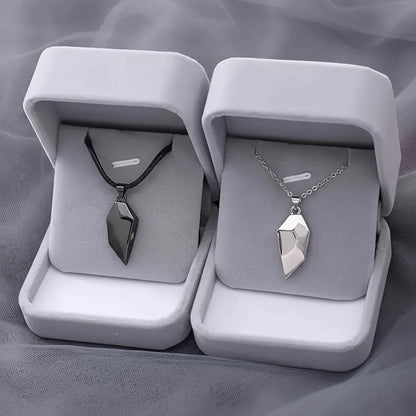 Couple's Magnetic Heart ECG Pendant Necklace Set – Matching Heartbeat Jewelry