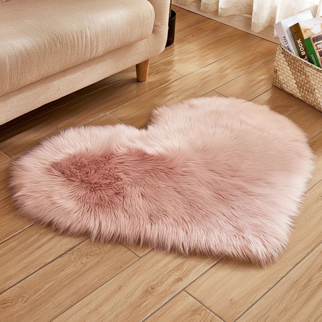 Heart-Shaped Plush Area Rug – Acrylic Indoor Floor Mat for Cozy, Stylish Floors