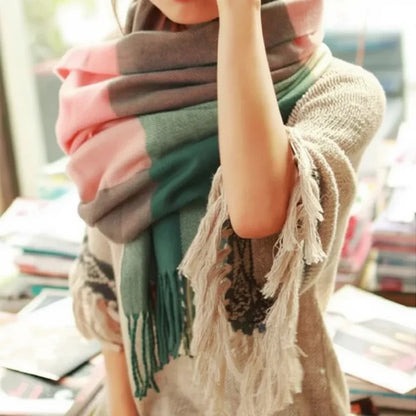 Cozy Plaid Winter Scarf - Soft, Warm Wrap for Cold Weather