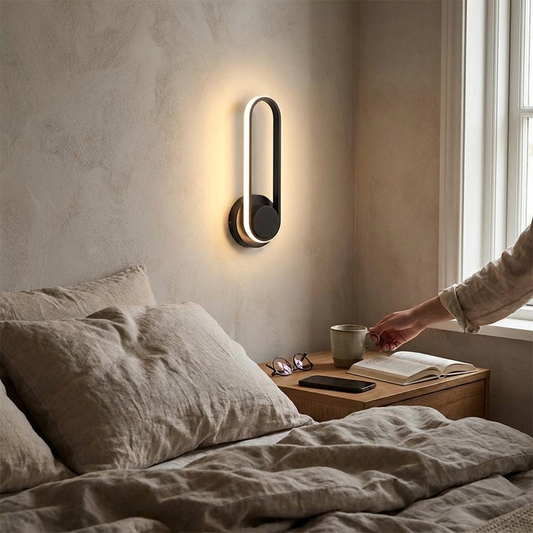Sleek Modern LED Wall Light 330