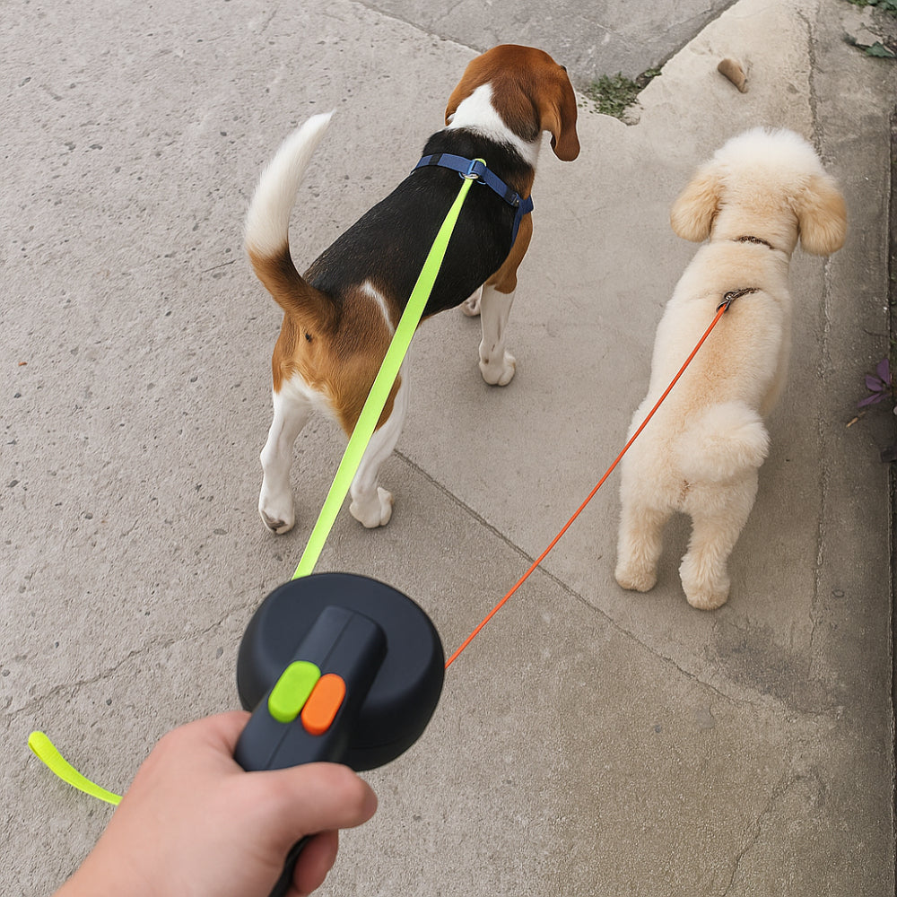 Dual-Handle Retractable Dog Leash for Enhanced Control
